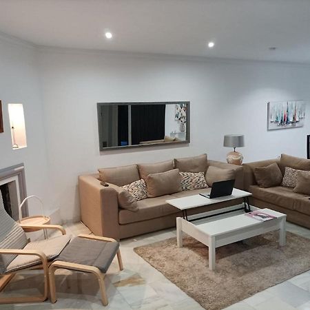 Large 2 Bed Apt Puerto Banus Marina Private Parking Appartement Marbella Buitenkant foto