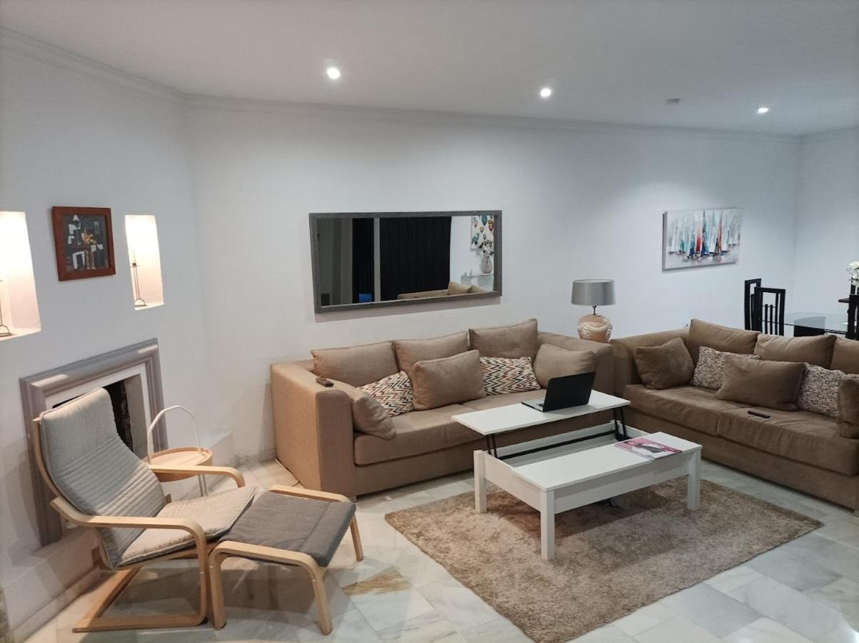 Large 2 Bed Apt Puerto Banus Marina Private Parking Appartement Marbella Buitenkant foto