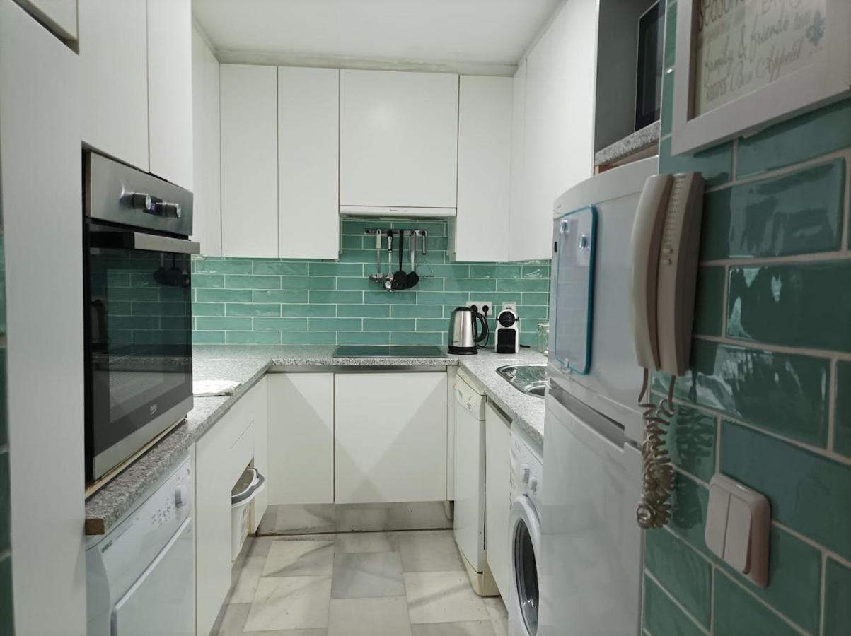 Large 2 Bed Apt Puerto Banus Marina Private Parking Appartement Marbella Buitenkant foto